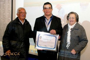 Artista Ulysses Teixeira recebeu título de Margarete Ribas
