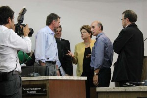 Dilma Rousseff conversa com prefeitos das Cidades Irmãs (Bruna Kobus/Jornal O Comércio)