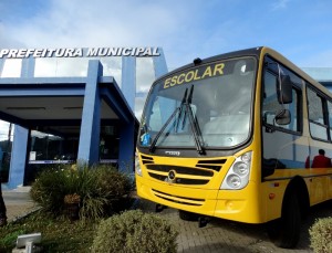 cruzmachado-onibus-transporteescolar