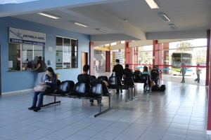 Nos terminais rodoviários, procura por bilhetes já aumentou (Mariana Honesko/Jornal O Comércio)