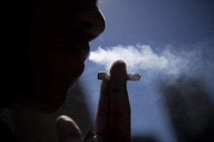 O fumo é responsável por mais de 200 mil mortes por ano no Brasil (Marcelo Camargo/Agência Brasil)