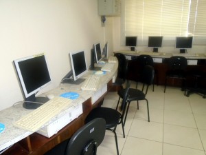 bibliotecas-vazias-uniaodavitoria4