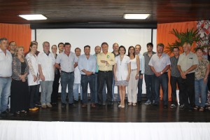 Senador reeleito faz sua primeira visita ao município após as eleições