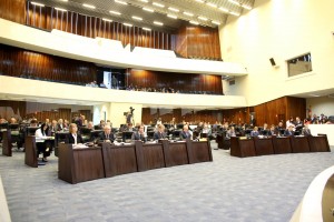 assembleia-pr-politica