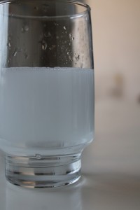 Bolhas dão a impressão da água estar branca
