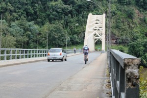 pontearco-uniaodavitoria-ciclistas