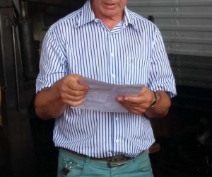 Prefeito Anízio de Souza fez questão de explicar detalhadamente todos os questionamentos dos moradores locais