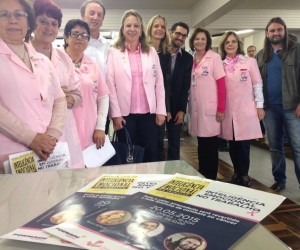 Os palestrantes e o presidente da Pormade, Cláudio Zini, afirmaram a parceria com a Rede Feminina de Combate ao Câncer