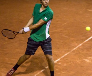 O tenista Gabriel Roveri Sidney, atleta que integrou o programa Talento Olímpico do Paraná (TOP 2016), conquistou, no último final de semana, o título de duplas do Sul-Americano Juvenil, na Bolívia, torneio disputado no piso de saibro. Foto: Divulgação