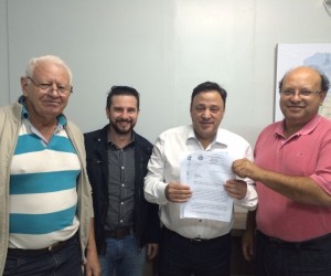 husseinbakri-generalcarneiro-politica