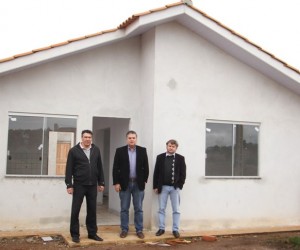 moradias-familias-canoinhas