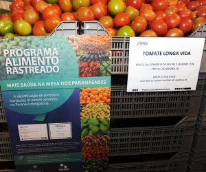 O Paraná é o primeiro Estado do país a exigir a rotulagem de frutas, verduras e legumes disponíveis à venda no comércio local.  Curitiba, 03/07/2015. Foto: Venilton Küchler/SESA
