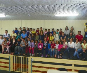 crianXXas-generalcarneiro-agasalho