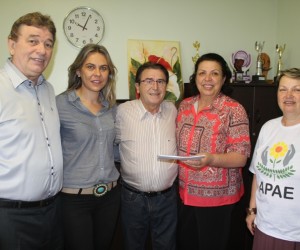 FotoX1X-XdocumentaXXXXoXentregueXaoXdeputado