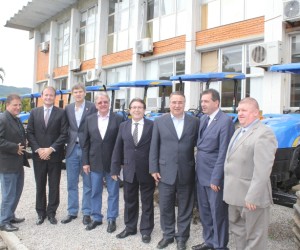 EntregaXdeXtratoresXeXassinaturaXdeXconvXXniosXparaXinternetXruralXaconteceuXnaXsedeXdaXSecretariaXdeXAgricultura