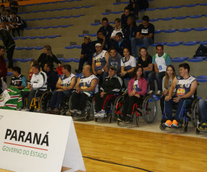 O Secretário de Esporte e Turismo do Paraná, Douglas Fabrício, acompanhado pelo Prefeito de Curitiba, Gustavo Fruet, participa da abertura dos 4º Jogos Abertos Paradesportivos do Paraná, Parajaps, no ginásio de esportes da Universidade Positivo. Curitiba, 03/12/2015 Foto: Orlando Kissner / ANPr