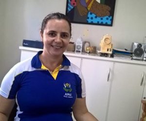lorena-diretora-apae-porto-uniao-jantar