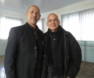 João Butoh ao lado do Professor Tadeu Ribeiro, em visita no Centro de Danças de Porto União da Vitória 