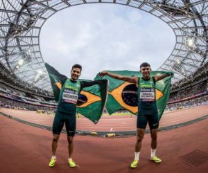 Petrúcio Ferreira (direita) e Yohansson Nascimento conquistam ouro e prata no Mundial de Atletismo Paralímpico, em LondresDivulgação/Comitê Paralímpico Brasileiro 