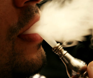 Baforada de narguilé equivale a muitos cigarros