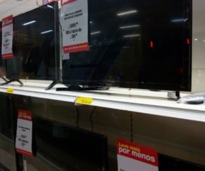 Lojistas do Vale do Iguaçu colocam a TV na vitrine: expectativa de boas vendas