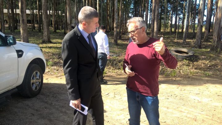 Secretário de Infraestrutura de Santa Catarina, Carlos Hassler e o empresário Décio Pacheco