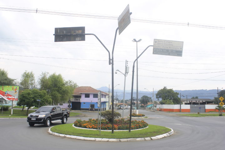 Flagra: confusão na travessia, no centro do Vale do Iguaçu