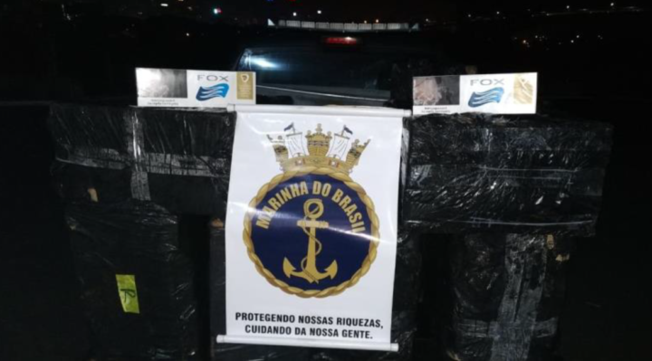 Carga de aproximadamente 700 maços foi apreendida (Foto: SO-FN-ET Neilson).