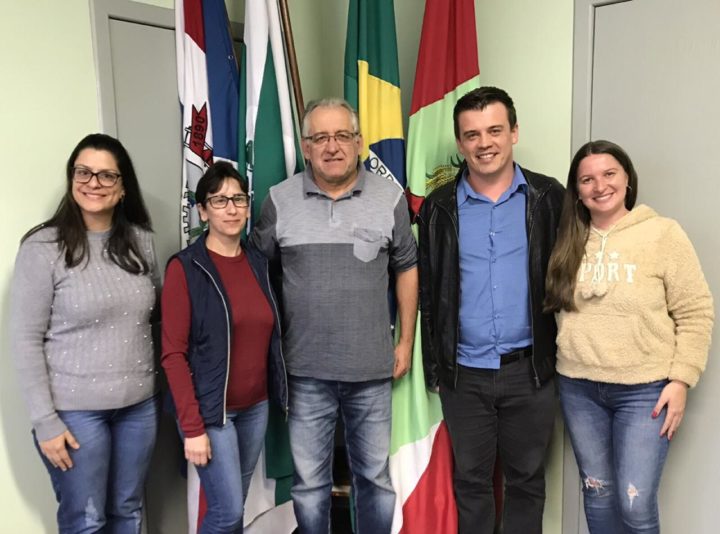 Parceria com instituições de Ensino Superior garante certificação de formação continuada (Fotos: Assessoria Prefeitura de União da Vitória).