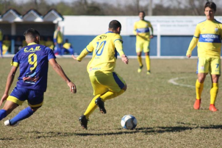 Jogo foi marcado por poucas chances de gol. (Foto: Ricardo Silveira). 