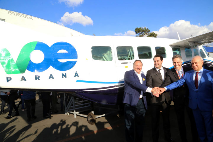 O governador Carlos Massa Ratinho Junior apresentou nesta quarta-feira no Aeroporto do Bacacheri, em Curitiba, um grande pacote de estímulo ao turismo e ao desenvolvimento econômico: o Programa Voe Paraná Foto Gilson Abreu AENPr