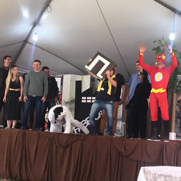 Grupo The Flashers tinha o super herói Flash como centro da peça