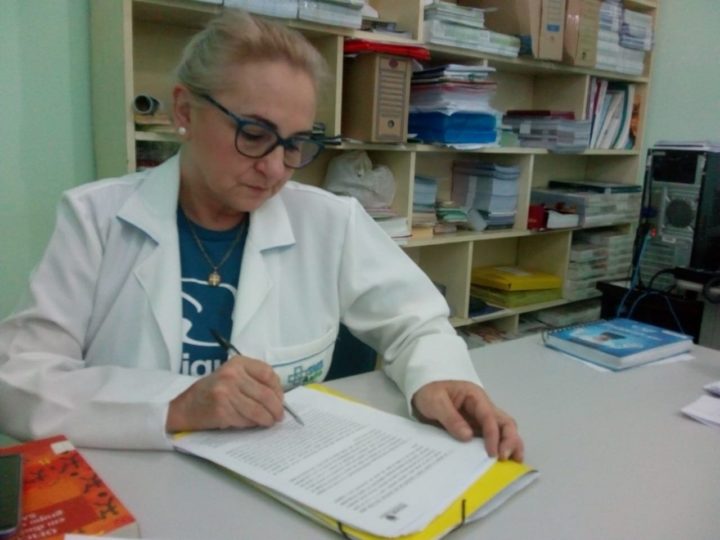 Chefe da Epidemiologia alerta: quem perdeu a carteira, precisa tomar a vacina