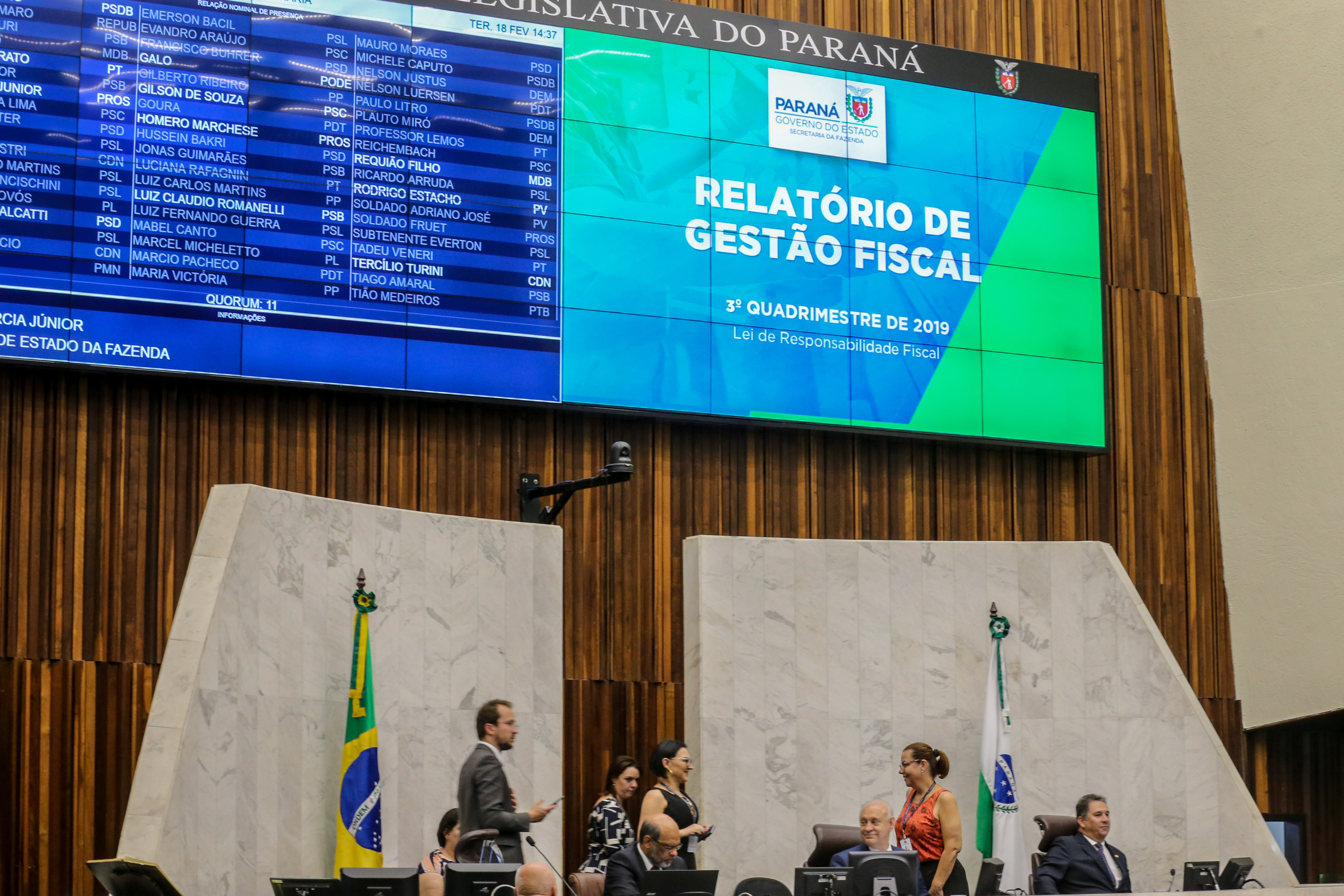 Em audiência pública, o secretário estadual da Fazenda, Renê de Oliveira Garcia Junior, apresenta nesta terça-feira (18), no Plenário da Assembleia Legislativa, os dados relativos ao cumprimento das metas fiscais do 3º (terceiro) quadrimestre de 2019. 18/02/2020 - Foto: Geraldo Bubniak/AEN
