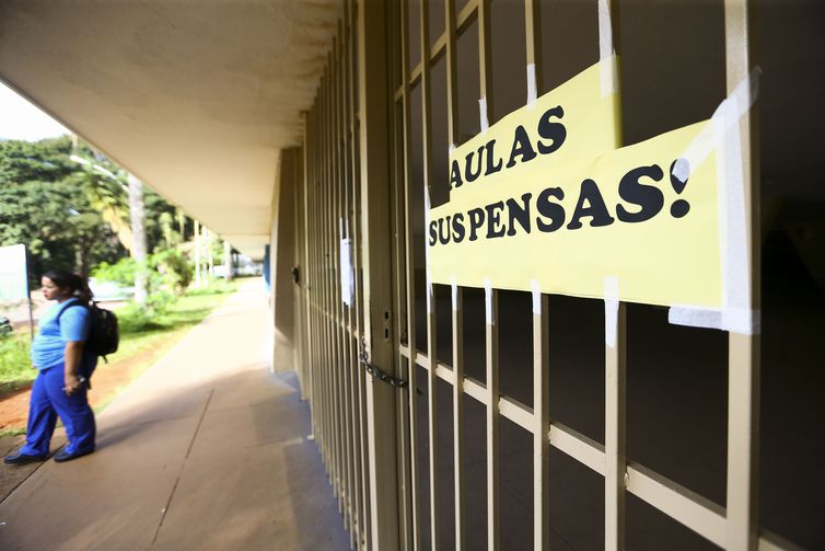 Governo do DF suspende aulas para evitar ampliação de casos do novo corona vírus. - Marcelo Camargo/Agência Brasil