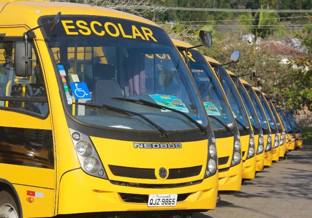 municipios_catarinenses_recebem_mais_42_micro-onibus_para_o_transporte_escolar_