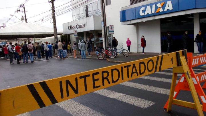 Espaço foi instalado pela Prefeitura para abrir as pessoas. (Foto: Mariana Honesko).