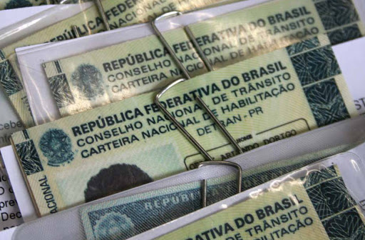 Detran-PR estende prazos de habilitação, veículos e infrações