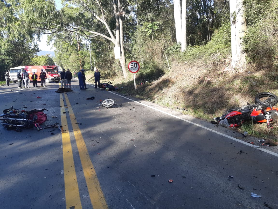 Corrida de motos no Paraná termina em grave acidente com dois