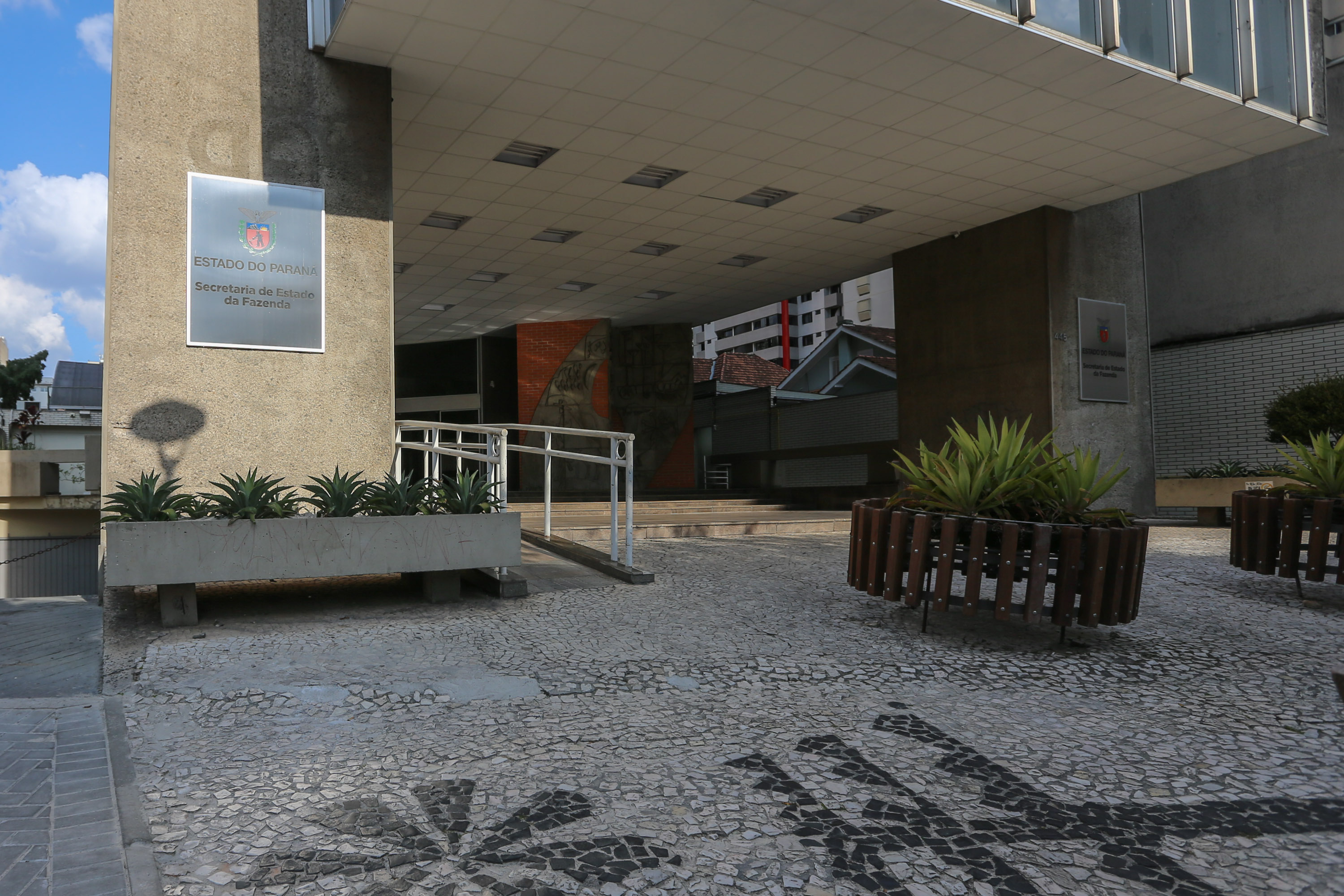Sede da Secretaria de Estado da Fazenda (SEFA) em Curitiba. (Foto: Geraldo Bubniak/AEN).