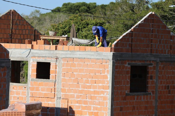 Habita Parana - Programa Estadual de Habitacao - Financiamento Cohapar Residencial São João do Triunfo, 30 casas populares, com dois quartos, sala, cozinha, banheiro e área de serviço externa. Os imóveis são financiados pela Cohapar através do Fundo de Combate à Pobreza. Foto: Geraldo Bubniak/AEN