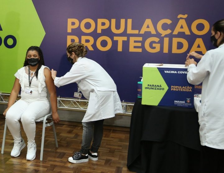 enfermeira-parana-vacina
