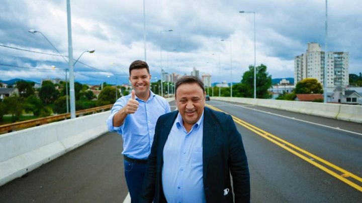 Deputado Hussein Bakri (Líder do Governo na Assembleia Legislativa); e Secretário Guto Silva (Chefe da Casa Civil). (Foto: Assessoria).