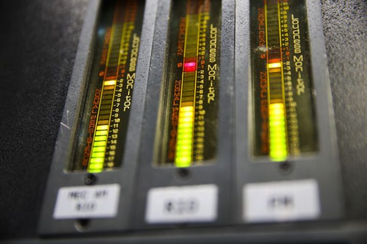 O Brasil registra 5,1 mil rádios comerciais, 700 educativas, 458 rádios públicas e 4,6 mil comunitárias, segundo o Ministério das Comunicações - Marcello Casal Jr/Agência Brasil