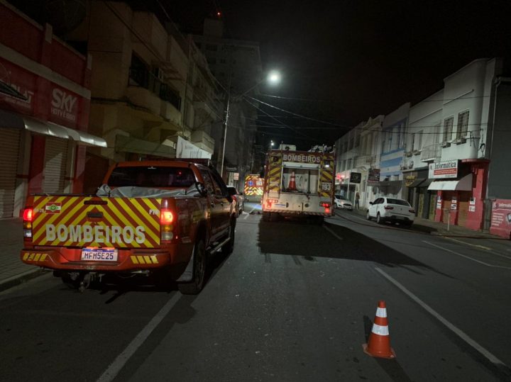 Bombeiros contem incendio em restaurante em Porto Uniao