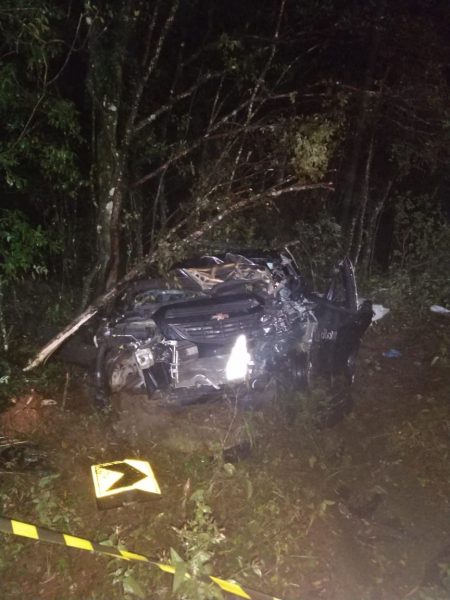 imagem de carro após sofrer uma colisão