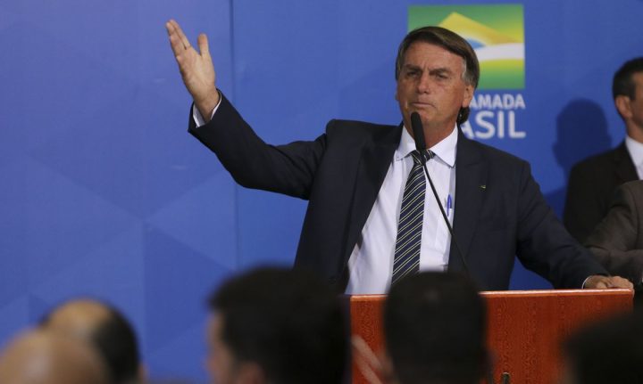 Bolsonaro diz que mal conhece Daniel Silveira, pivô de seu atrito com STF
