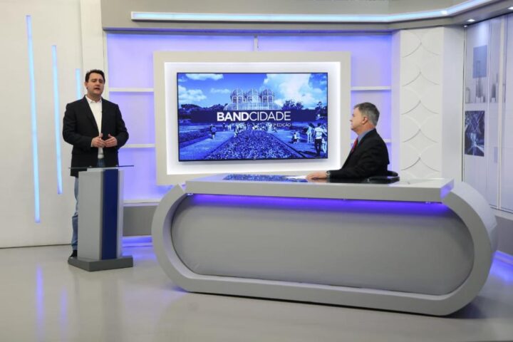 Ratinho Junior destaca geração de emprego e segurança pública em entrevista