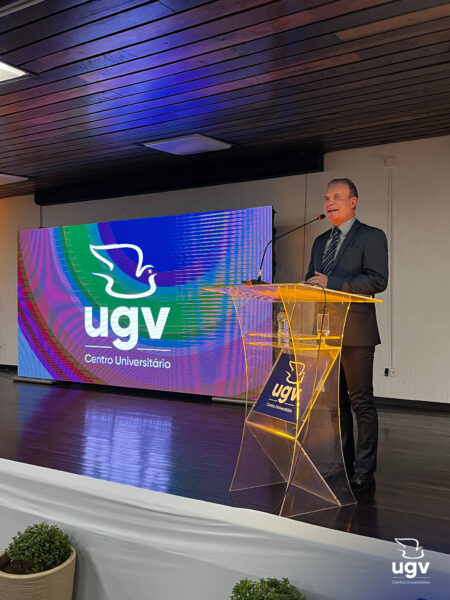 Ugv: Uniguaçu comemora 21 anos com festa e mudança de nome