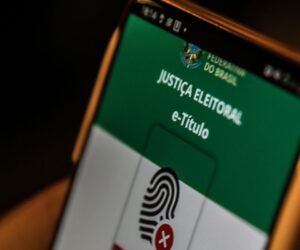 Justificativa eleitoral pode ser feita pelo e-TÃ­tulo durante horÃ¡rio da votaÃ§Ã£o